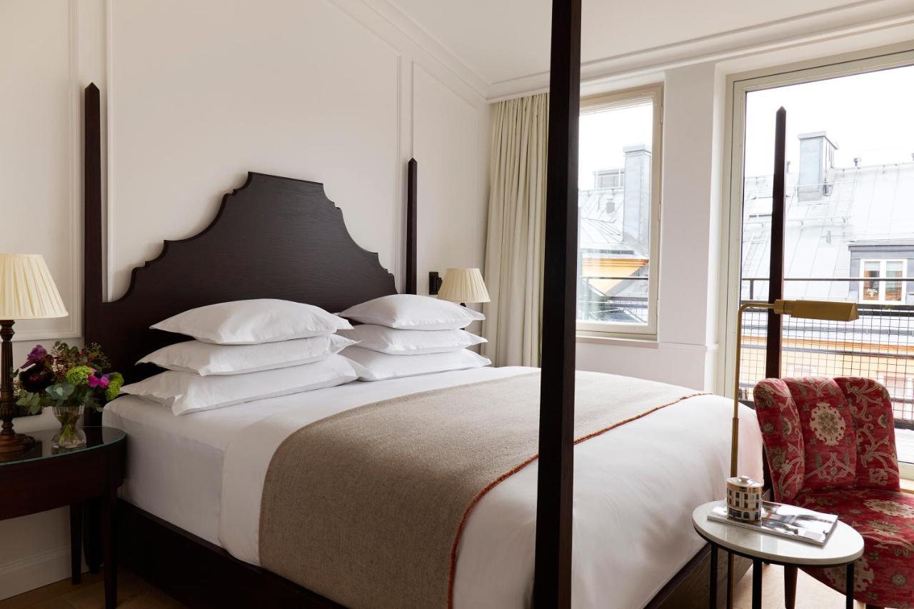 Villa Dagmar Stockholm Exterior photo A room at the Hotel de Crillon